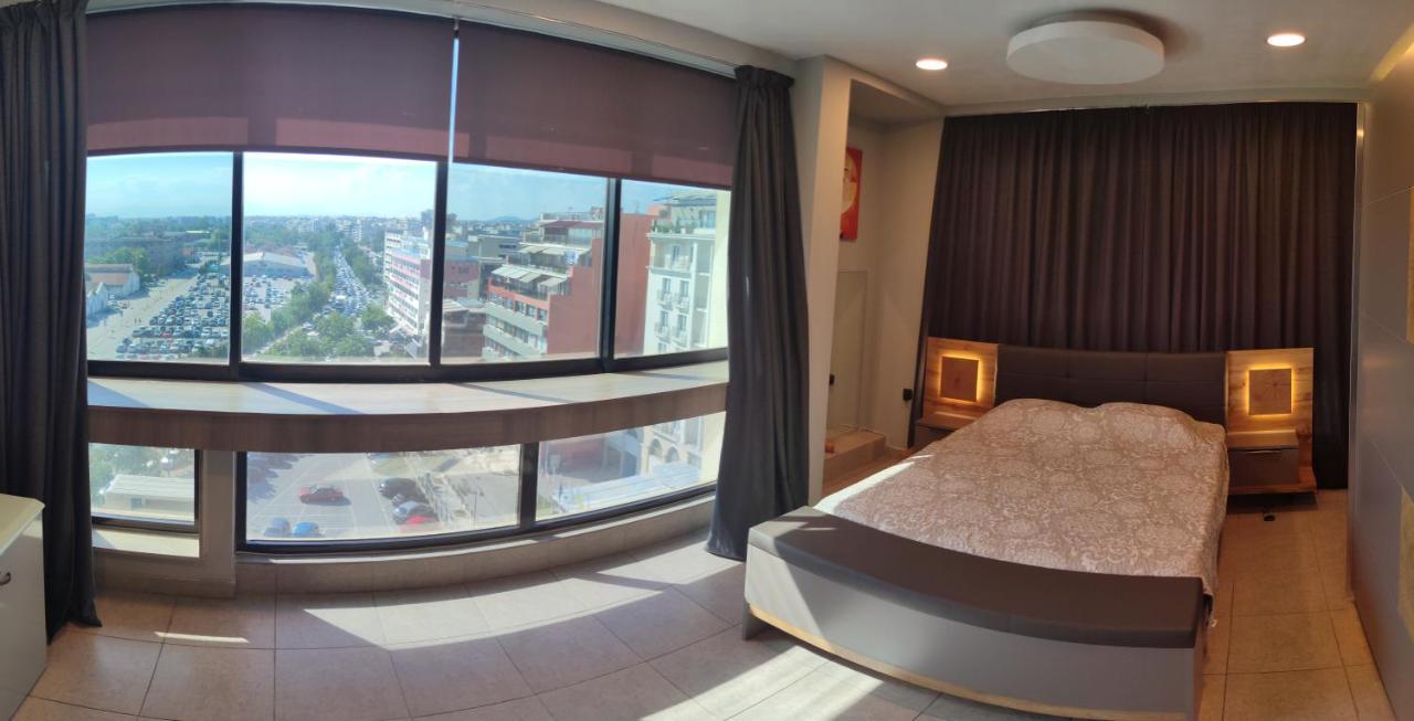 Pegasus Apartment Salonicco Esterno foto
