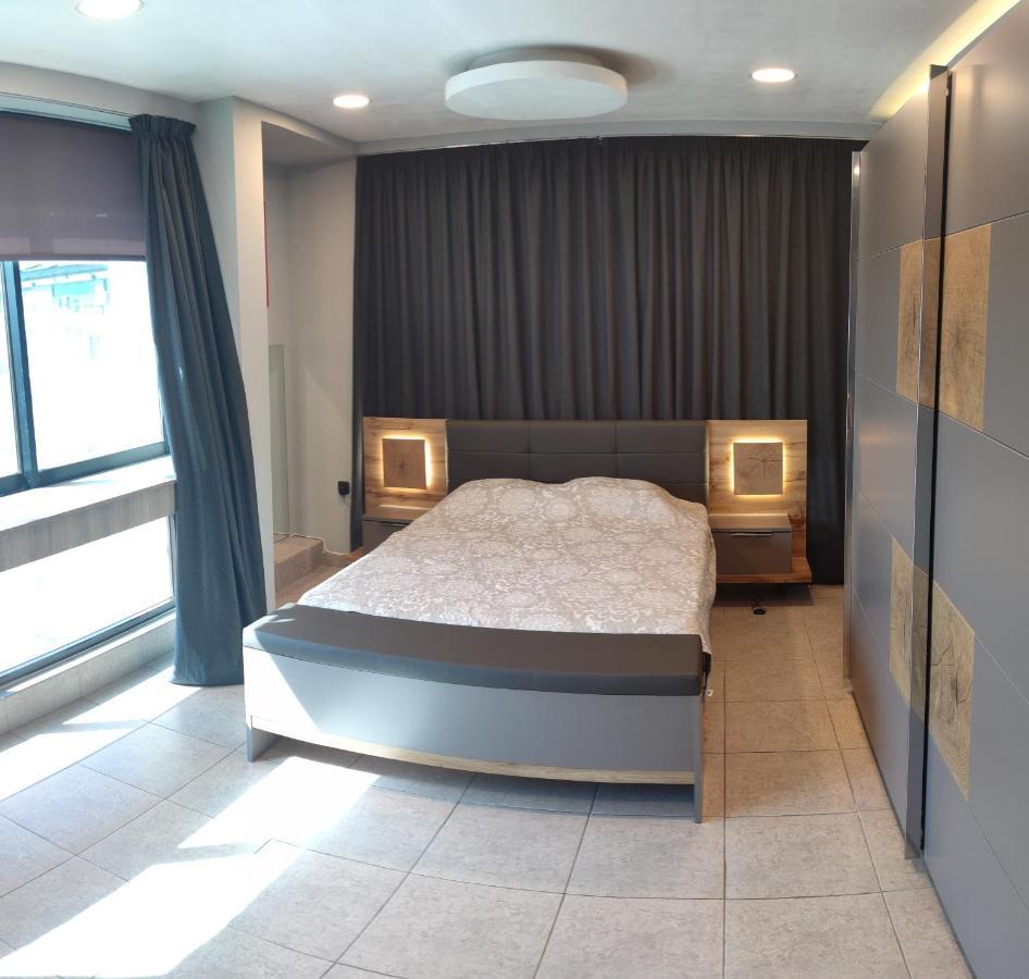 Pegasus Apartment Salonicco Esterno foto