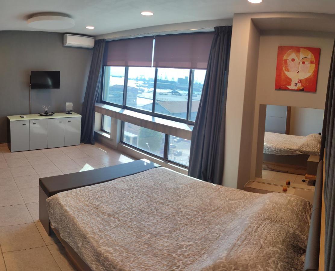 Pegasus Apartment Salonicco Esterno foto